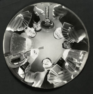 Winter 2009
Cover: Skatrunde (Round of Cards)
by Umbo