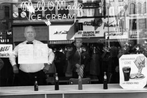 Winter 2015
Cover: Newark, New Jersey
by Lee Friedlander