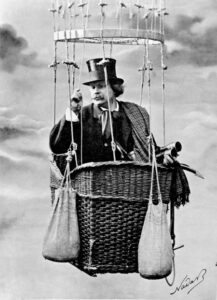 Fall 2015
Cover: Nadar in Balloon Gondola
by Nadar