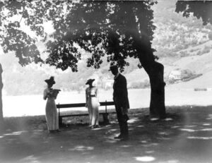 Spring 2017
Cover: Anonymous photo from
the Peter J. Cohen Collection