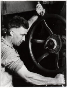 Winter 2000
Cover: At the calender of a great machine
by Lewis Hine